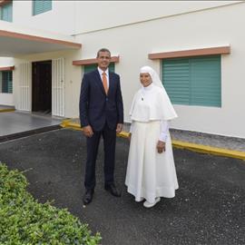 Hospiten dona medicamentos a las Religiosas Siervas de María en República Dominicana